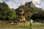 Edinburgh Castle mit Springbrunnen
